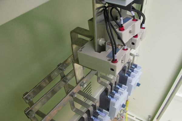 中山控制柜-应急照明控制柜使用对工作人员的具